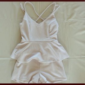 WHITE ROMPER , ALMOST NEW!